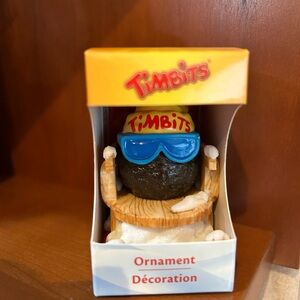 Postal sale!!Tim Horton collectors ornament
